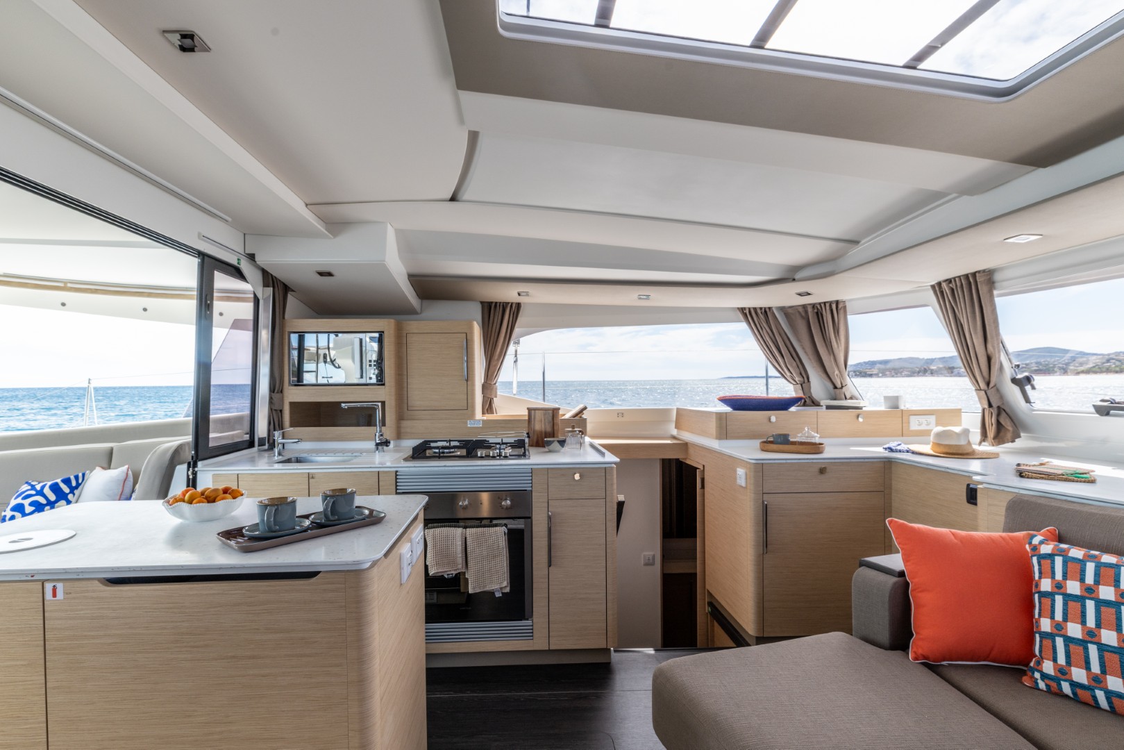 2027 Fountaine Pajot 44 - Görsel 17