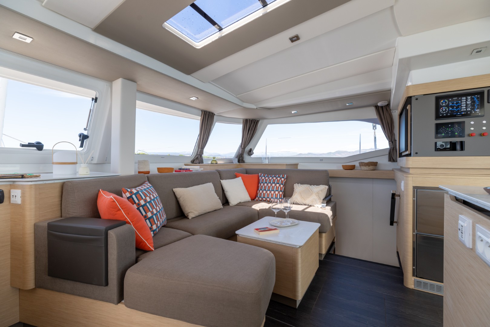 2027 Fountaine Pajot 44 - Görsel 20